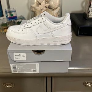 Kids/boys Nike Force 1